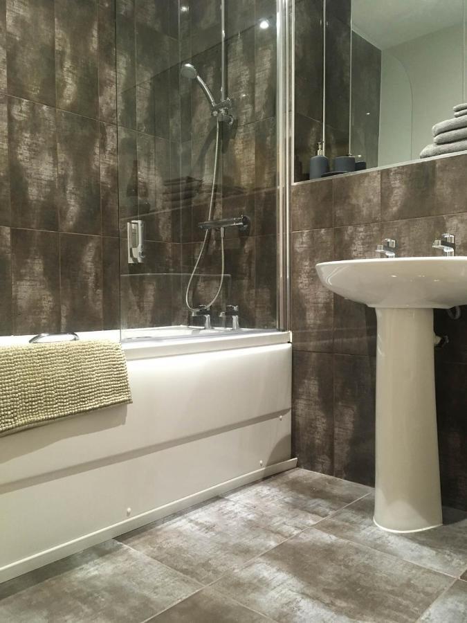 Luxury 1 Bed Apartment In City Centre With Parking Chester Eksteriør billede